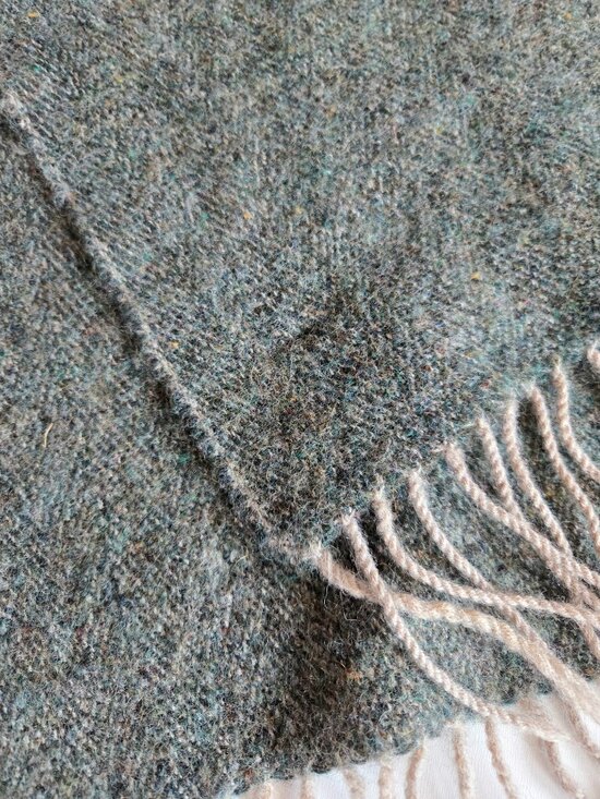 Club Monaco Accessories - Club Monaco wool green unisex scarf.